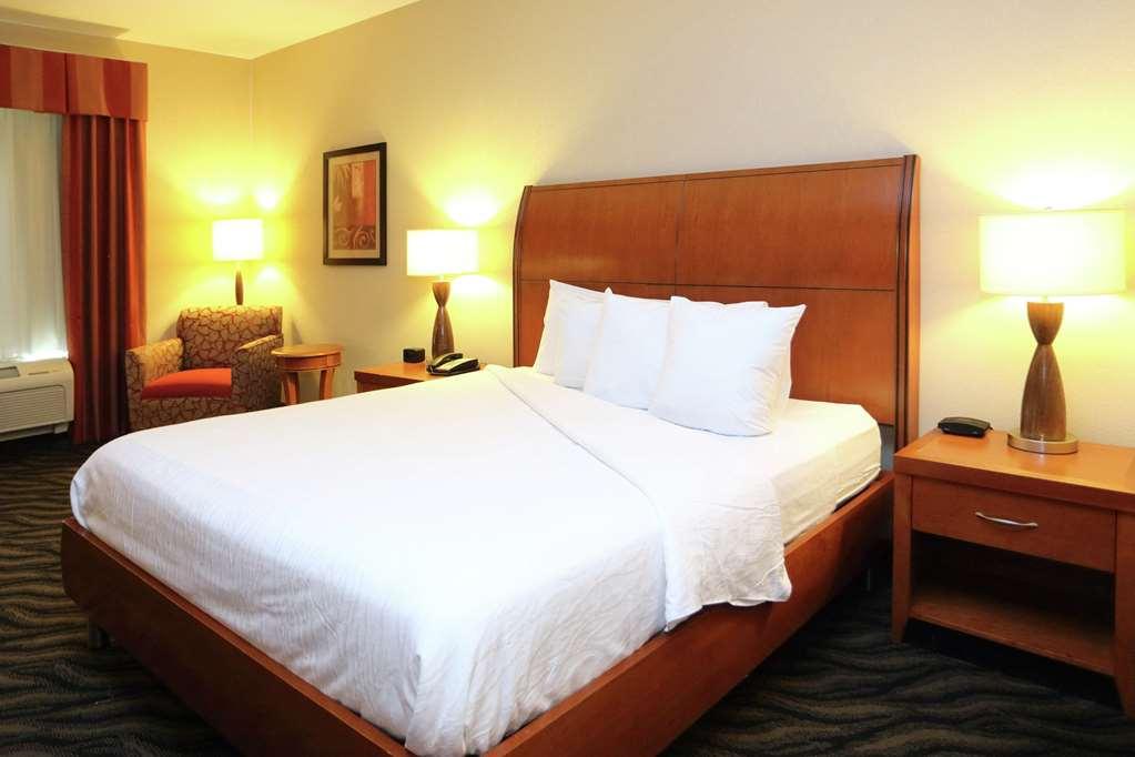 Hilton Garden Inn Chesapeake/Suffolk Room photo